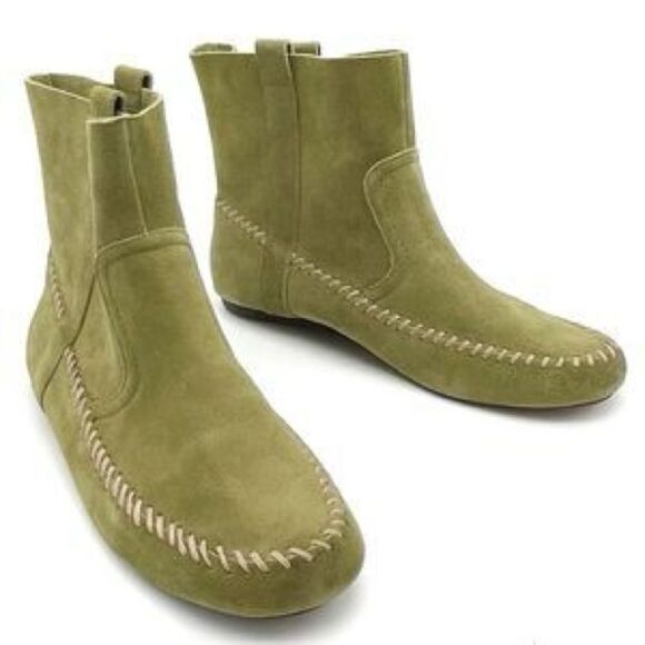 Shoes - Anthropologie Latigo Olive Green Suede Moccasin Boho Bootie sz 9.5 Cottagecore